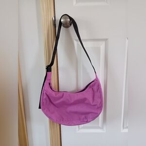 Medium nylon crescent Baggu bag in extra pink